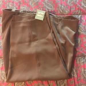 New True Beauty Cropped Dress Pants by EMME Size 24 Tobacco